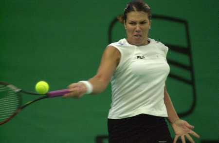 Luxembourg 2000: F def. Magdalena Maleeva 4-6 6-1 6-4